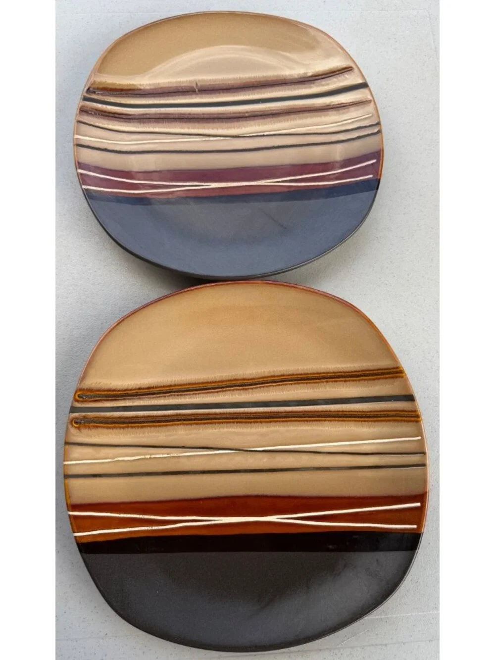 Set of 2 Square-Shaped Ceramic Dinner Plates w/Multicolored Stripes (READ)